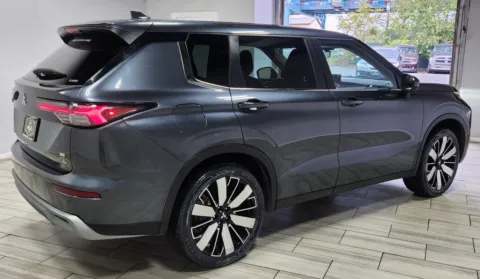More photos of 2025 Mitsubishi Outlander SE 2.5 S-AWC at Majestic Automotive Group, NJ