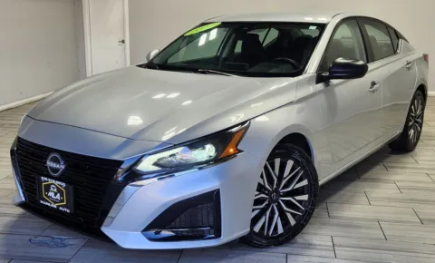 Silver 2023 Nissan Altima SV FWD for sale in Cinnaminson, NJ