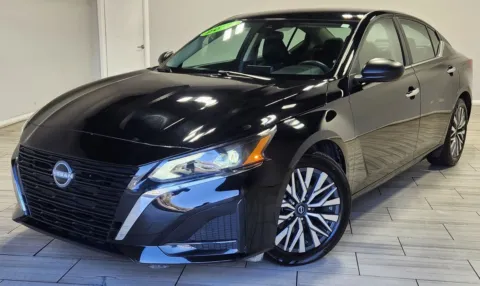 Black 2025 Nissan Altima SV FWD for sale in Cinnaminson, NJ