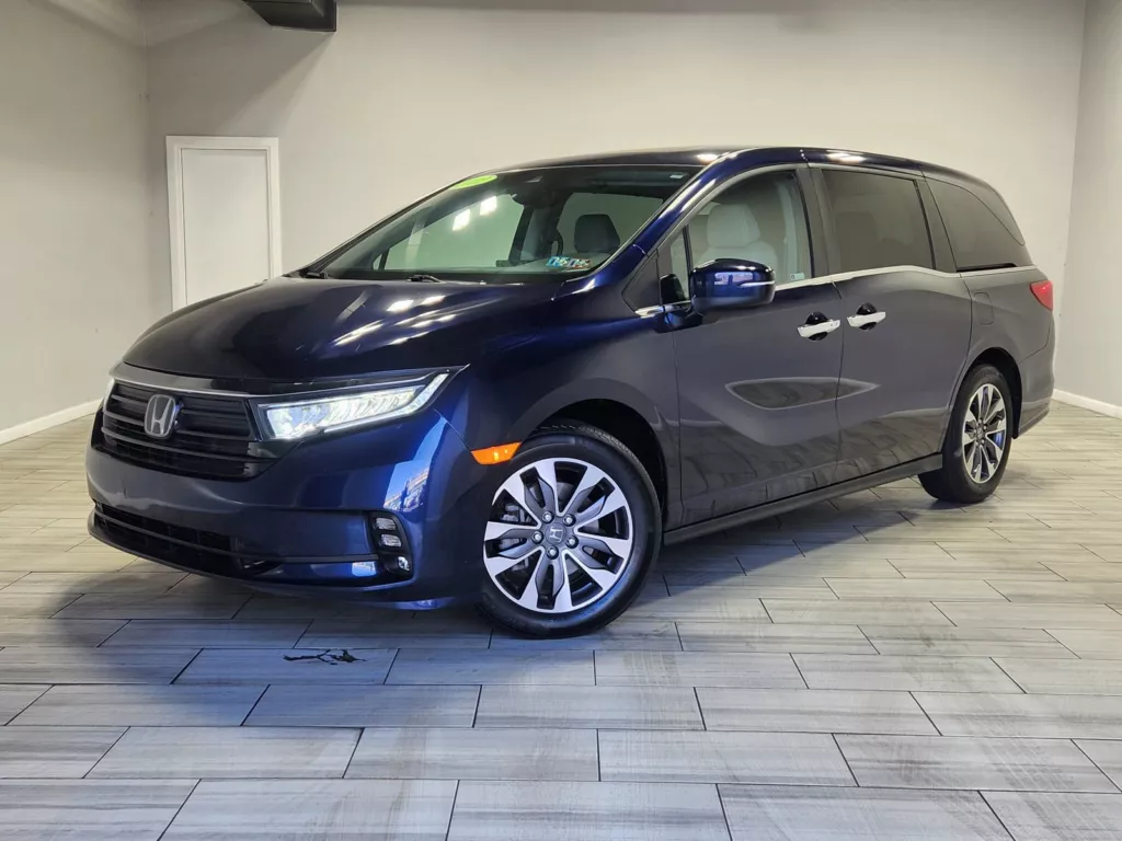 Used 2022 Honda Odyssey EX-L for sale in Cinnaminson, NJ at