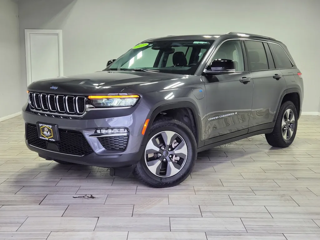 2023 Jeep Grand Cherokee 4xe for sale in Cinnaminson, NJ