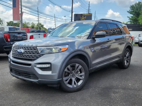 Gray 2021 Ford Explorer XLT for sale in Cinnaminson, NJ