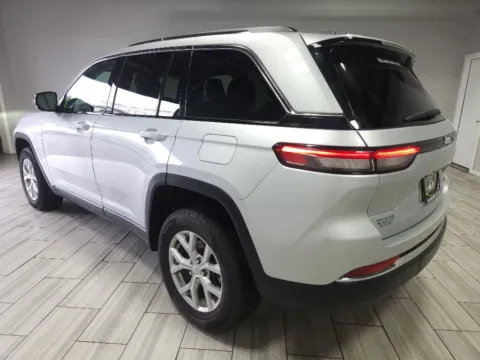 Another view of 2023 Jeep Grand Cherokee Limited for sale in Cinnaminson, NJ at Majestic Automotive Group