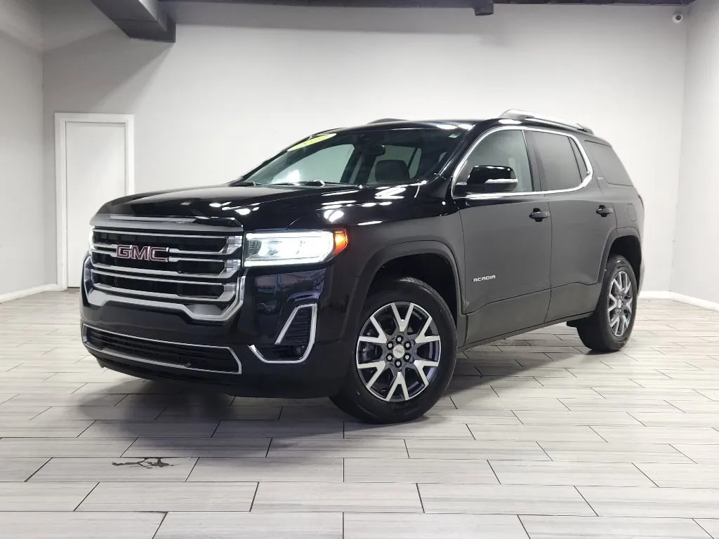 Black 2023 GMC Acadia SLT for sale in Cinnaminson, NJ