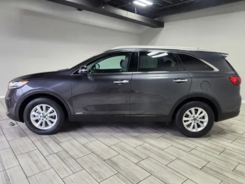 More photos of 2019 Kia Sorento LX at Majestic Automotive Group, NJ