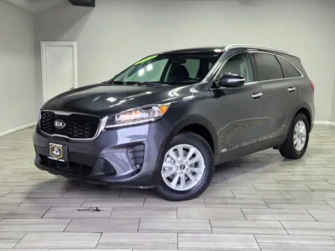 Gray 2019 Kia Sorento LX for sale in Cinnaminson, NJ