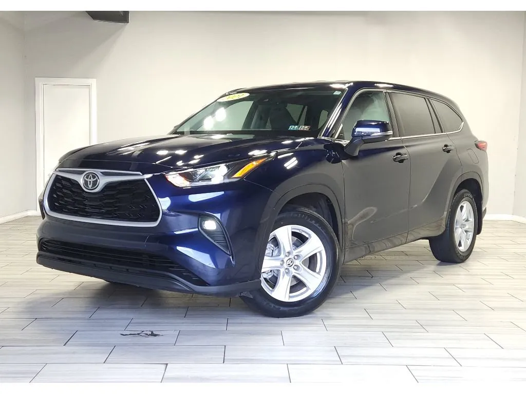 Used 2021 Toyota Highlander L for sale in Cinnaminson, NJ at Majestic ...