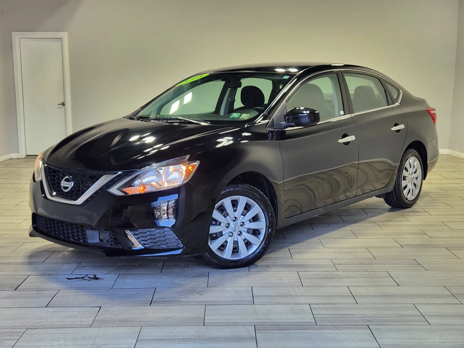 Black 2018 Nissan Sentra SV for sale in Cinnaminson, NJ