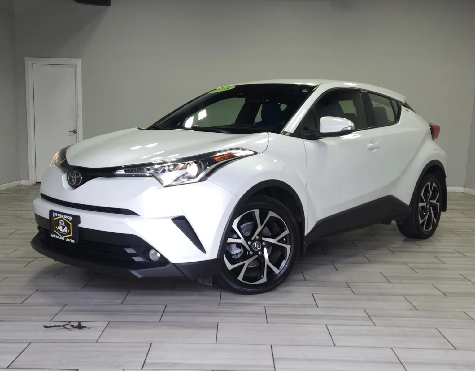 White 2018 Toyota C-HR XLE Premium for sale in Cinnaminson, NJ