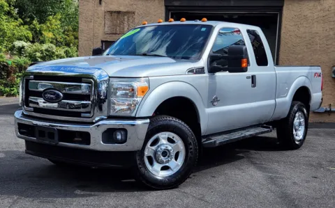 Silver 2015 Ford Super Duty F-350 SRW XLT for sale in Cinnaminson, NJ