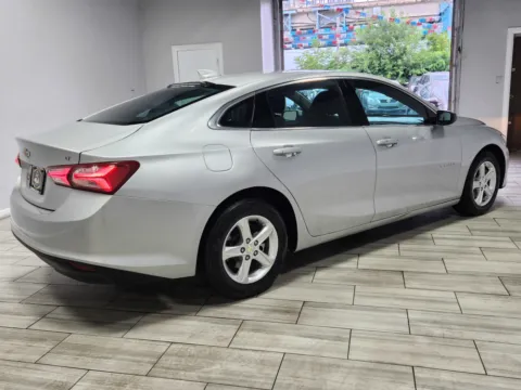 More photos of 2022 Chevrolet Malibu LT at Majestic Automotive Group, NJ