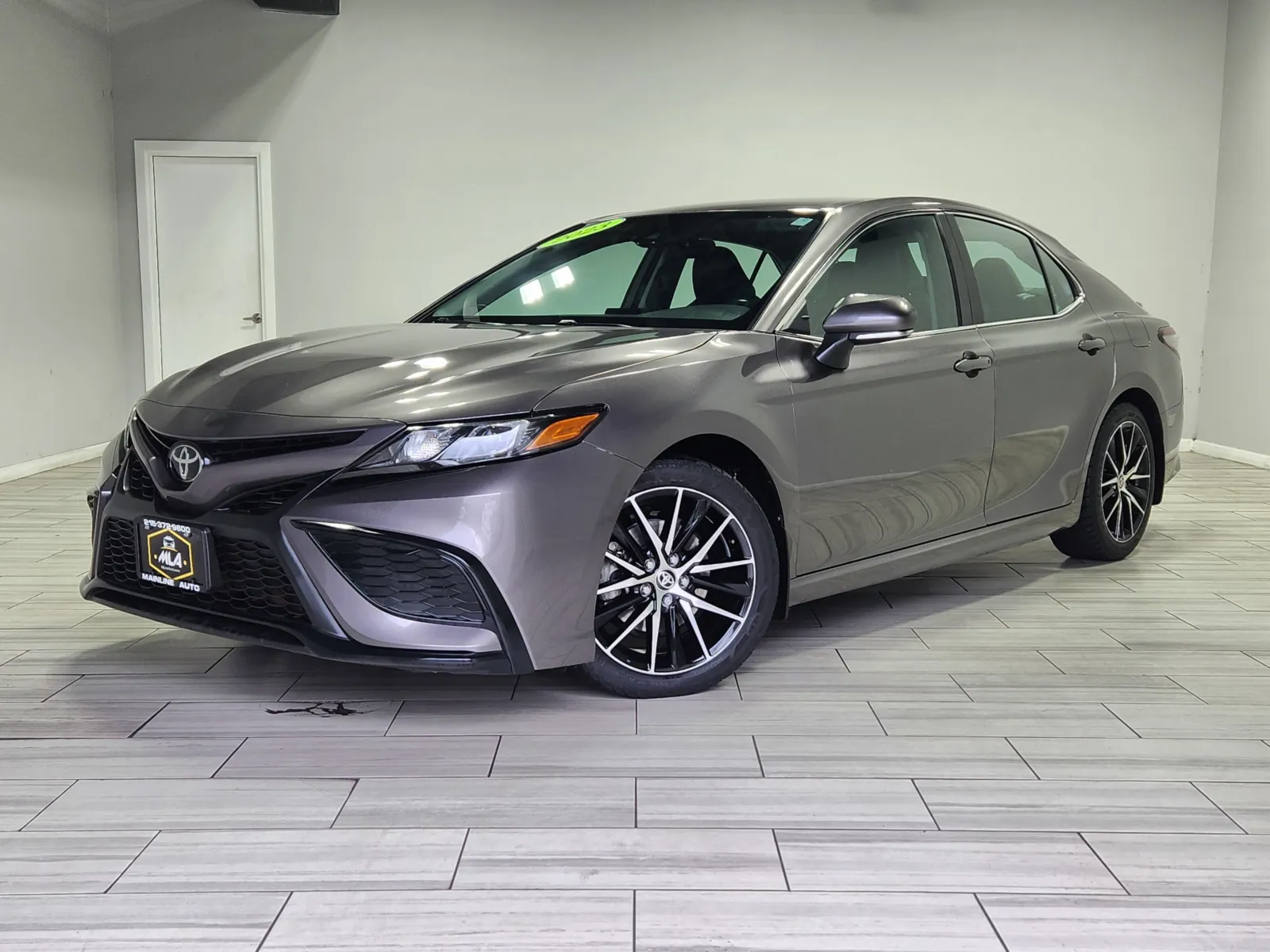 Gray 2023 Toyota Camry SE for sale in Cinnaminson, NJ