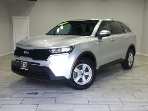 Silver 2021 Kia Sorento LX for sale in Cinnaminson, NJ