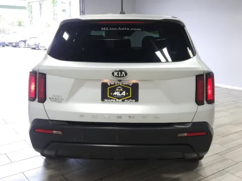 More photos of 2021 Kia Sorento LX at Majestic Automotive Group, NJ
