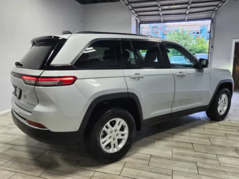 More photos of 2023 Jeep Grand Cherokee Altitude at Majestic Automotive Group, NJ