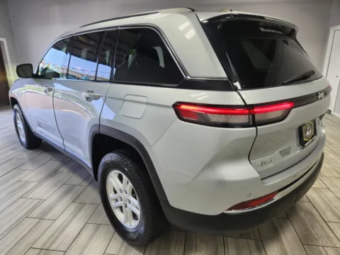 Another view of 2023 Jeep Grand Cherokee Altitude for sale in Cinnaminson, NJ at Majestic Automotive Group