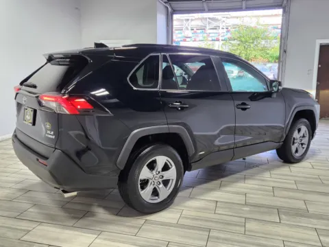 More photos of 2022 Toyota RAV4 Hybrid XLE at Majestic Automotive Group, NJ