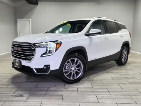 White 2023 GMC Terrain SLT for sale in Cinnaminson, NJ