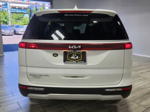 More photos of 2022 Kia Carnival LX at Majestic Automotive Group, NJ