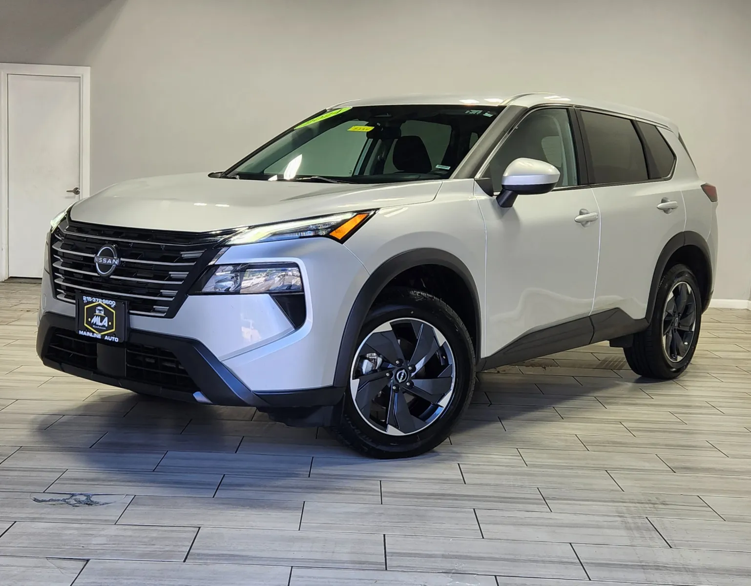 Silver 2024 Nissan Rogue SV for sale in Cinnaminson, NJ