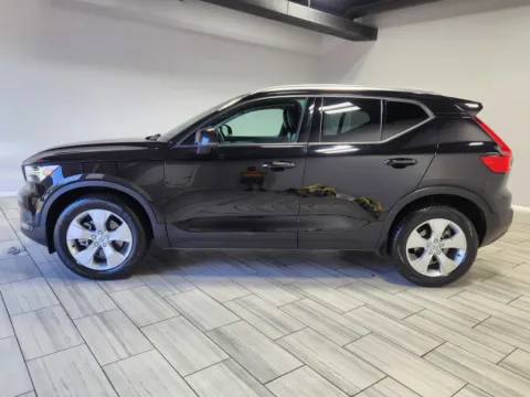 Photos of 2022 Volvo XC40 Momentum for sale in Cinnaminson, NJ at Majestic Automotive Group