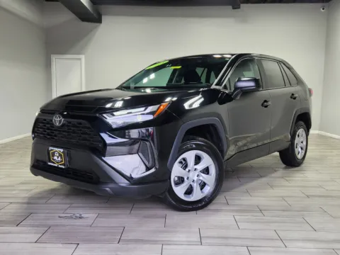 Black 2024 Toyota RAV4 LE for sale in Cinnaminson, NJ