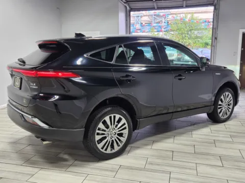More photos of 2021 Toyota Venza XLE at Majestic Automotive Group, NJ