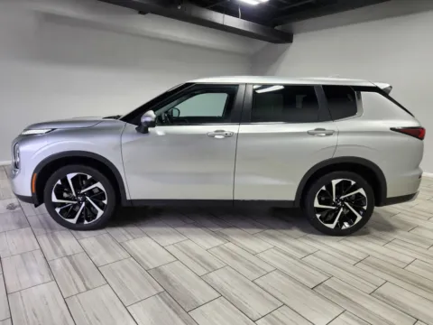 Photos of 2024 Mitsubishi Outlander SE for sale in Cinnaminson, NJ at Majestic Automotive Group