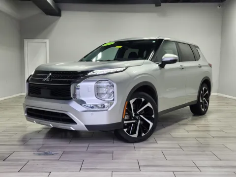 Silver 2024 Mitsubishi Outlander SE for sale in Cinnaminson, NJ