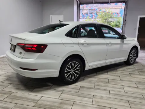 More photos of 2021 Volkswagen Jetta SE at Majestic Automotive Group, NJ