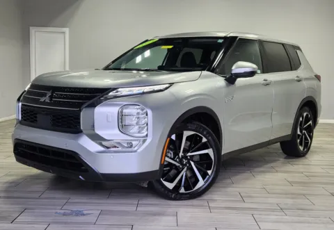 Silver 2023 Mitsubishi Outlander PHEV SE for sale in Cinnaminson, NJ