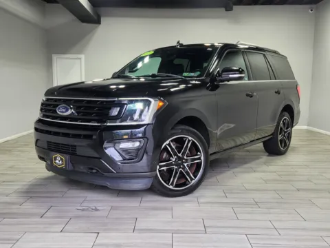 Black 2019 Ford Expedition Limited for sale in Cinnaminson, NJ