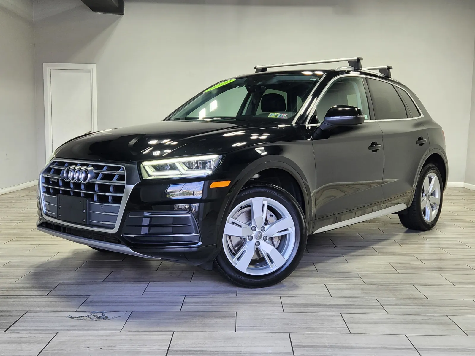 Black 2019 Audi Q5 Premium Plus for sale in Cinnaminson, NJ
