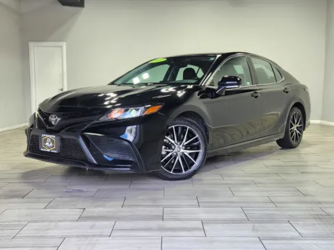 Black 2022 Toyota Camry SE Nightshade for sale in Cinnaminson, NJ
