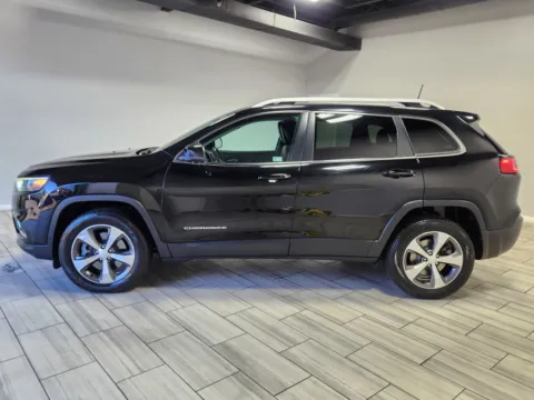 Photos of 2020 Jeep Cherokee Limited for sale in Cinnaminson, NJ at Majestic Automotive Group