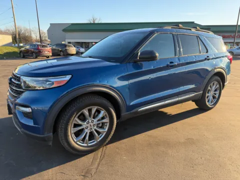 Photos of 2020 Ford Explorer XLT for sale in Indianapolis, IN at RS Motors