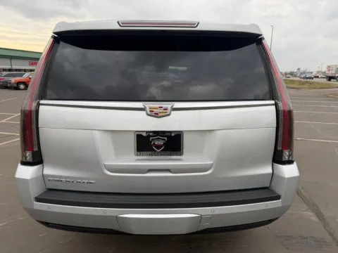 More photos of 2019 Cadillac Escalade ESV Premium at RS Motors, IN