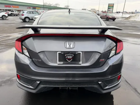 More photos of 2018 Honda Civic Si Coupe 6-Speed MT at RS Motors, IN