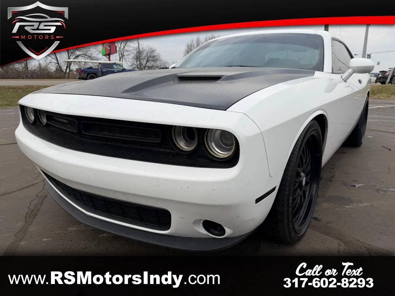 White 2017 Dodge Challenger SXT for sale in Indianapolis, IN