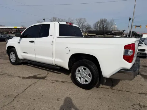 More photos of 2019 Toyota Tundra SR5 at RS Motors, IN