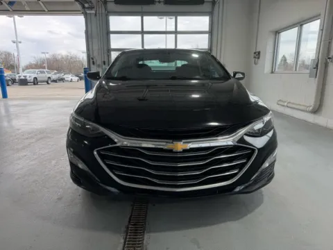 More photos of 2023 Chevrolet Malibu 1LT at RS Motors, IN