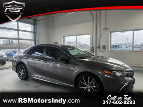 Gray 2023 Toyota Camry SE AWD for sale in Indianapolis, IN