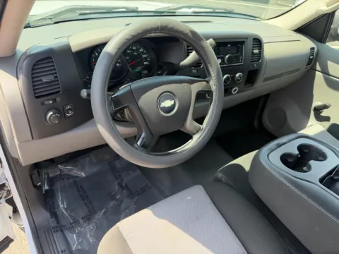 More photos of 2009 Chevrolet Silverado 1500 Work Truck Long Box 2WD at RS Motors, IN