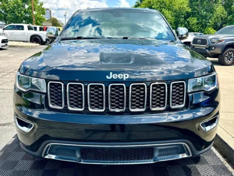 More photos of 2021 Jeep Grand Cherokee Limited 4WD at RS Motors, IN