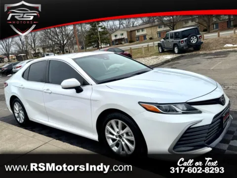 White 2021 Toyota Camry LE for sale in Indianapolis, IN