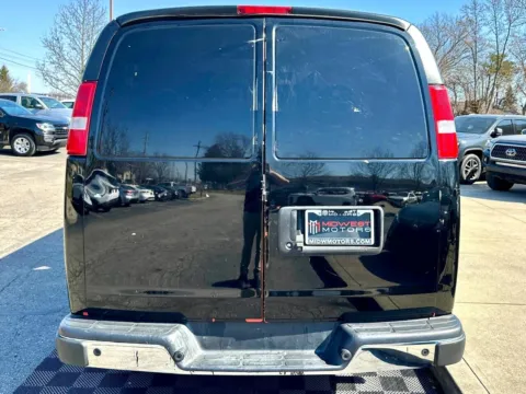 More photos of 2018 Chevrolet Express 2500 Cargo at RS Motors, IN