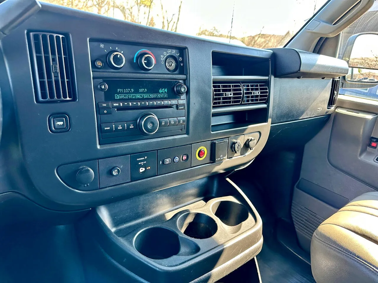 2018 Chevrolet Express Cargo Work Van - Photo 6