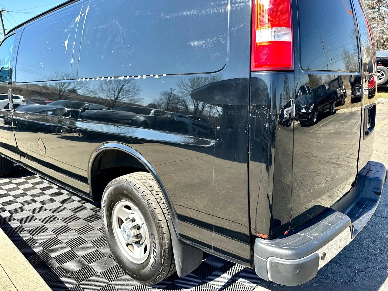 2018 Chevrolet Express Cargo Work Van - Photo 13