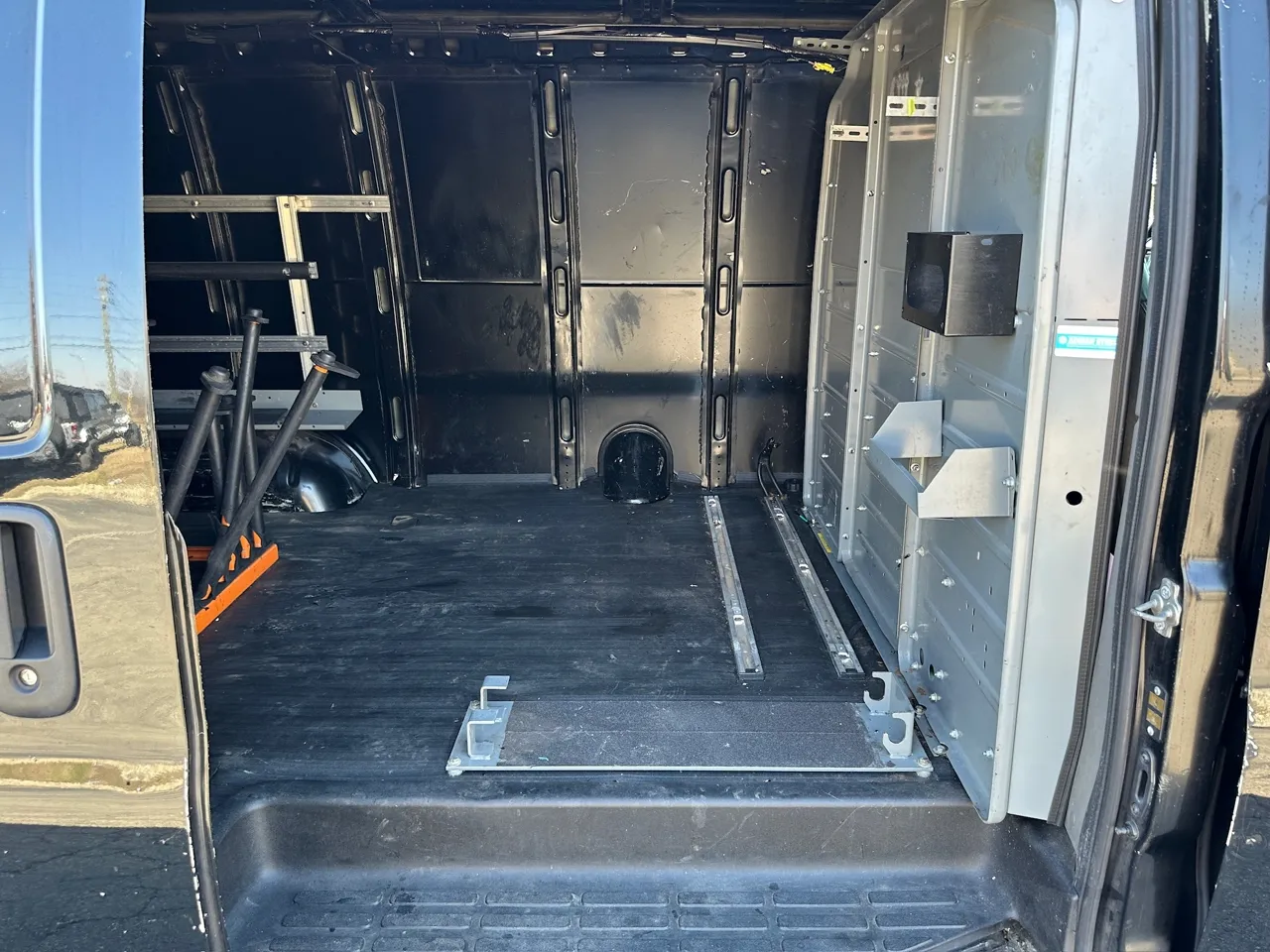 2018 Chevrolet Express Cargo Work Van - Photo 24