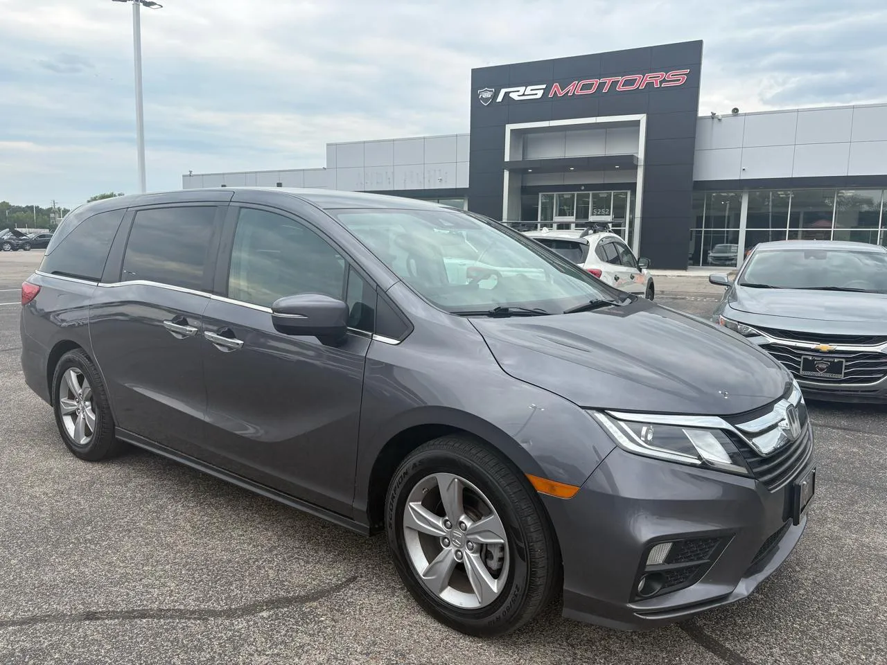 Gray 2018 Honda Odyssey EX for sale in Indianapolis, IN